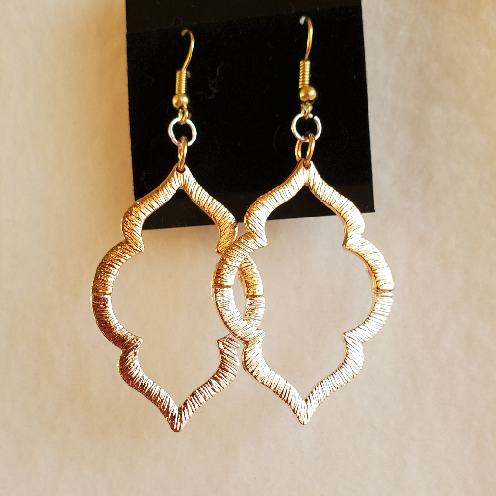 Womens Gold And Silver Hook Earrings 11$